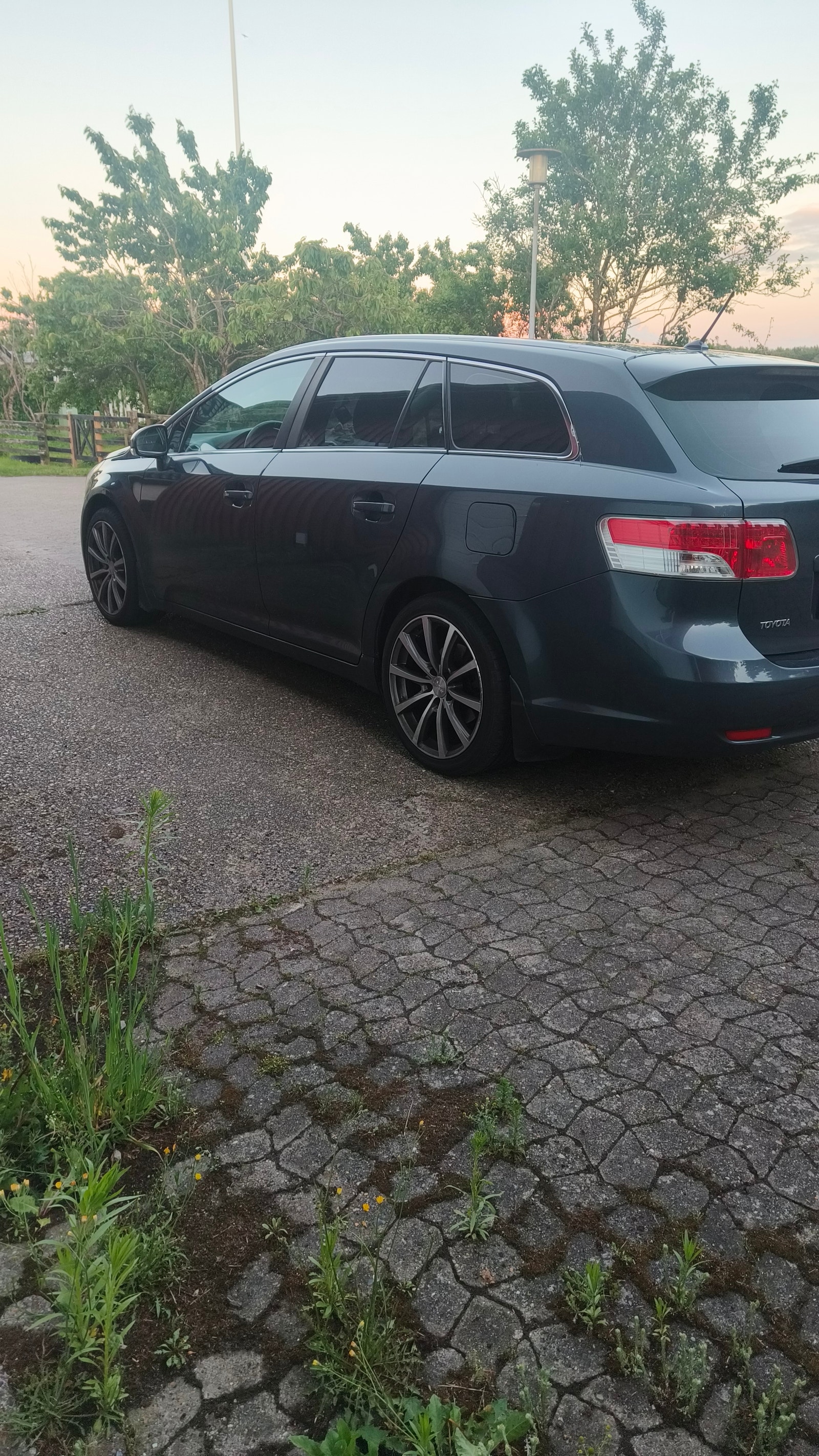 Toyota Avensis – billede 10