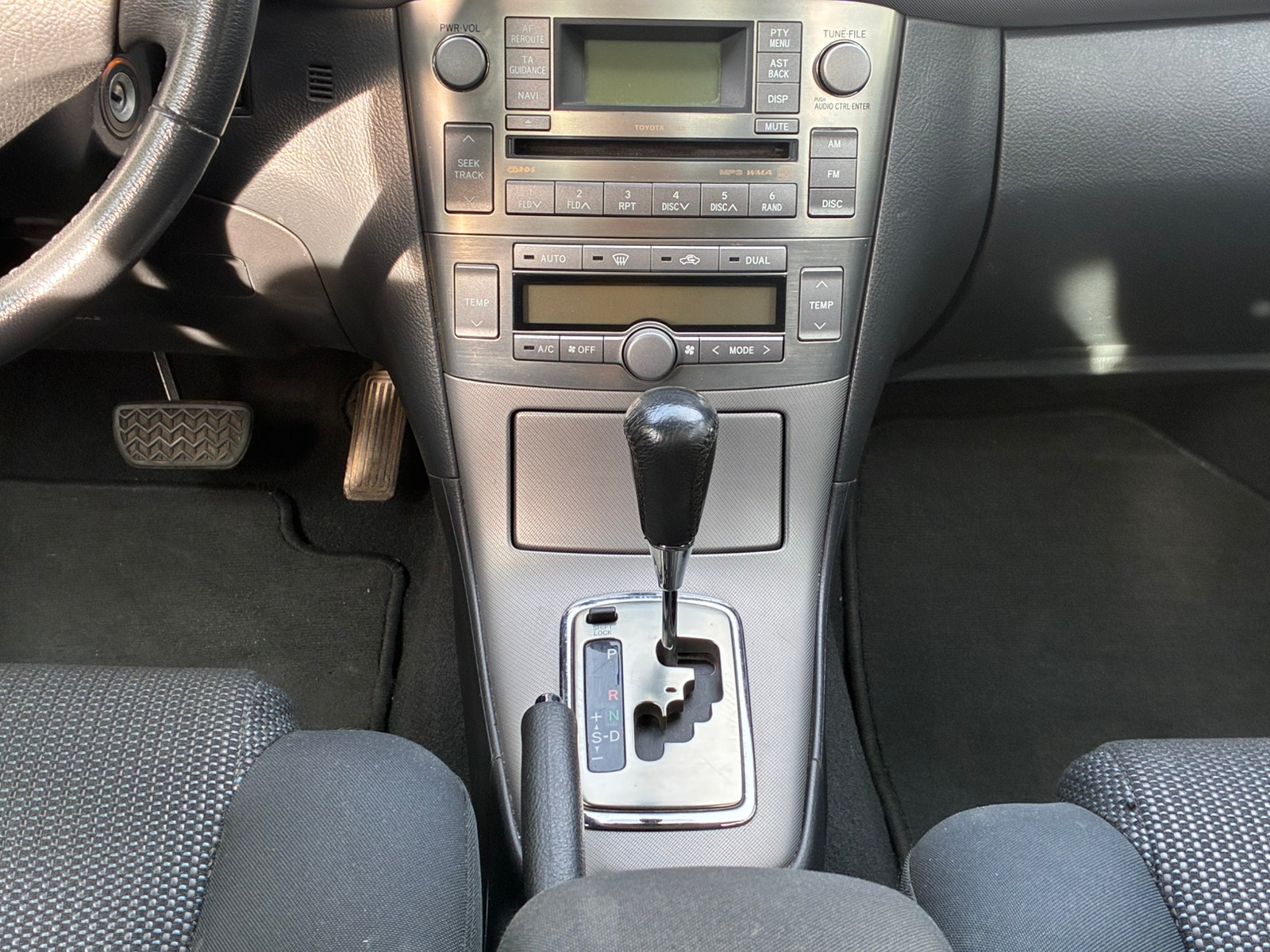 Toyota Avensis – billede 5