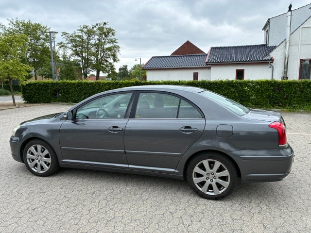Toyota Avensis – billede 12