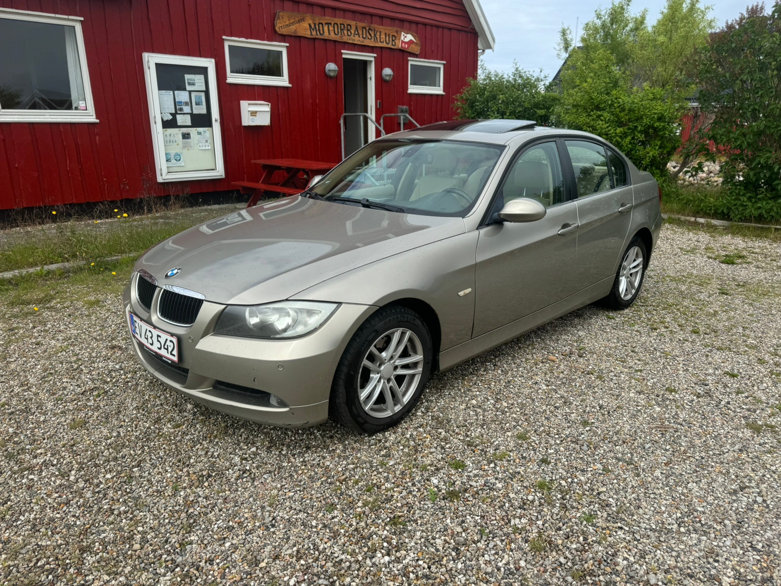BMW 318d til salg hos Nabilli