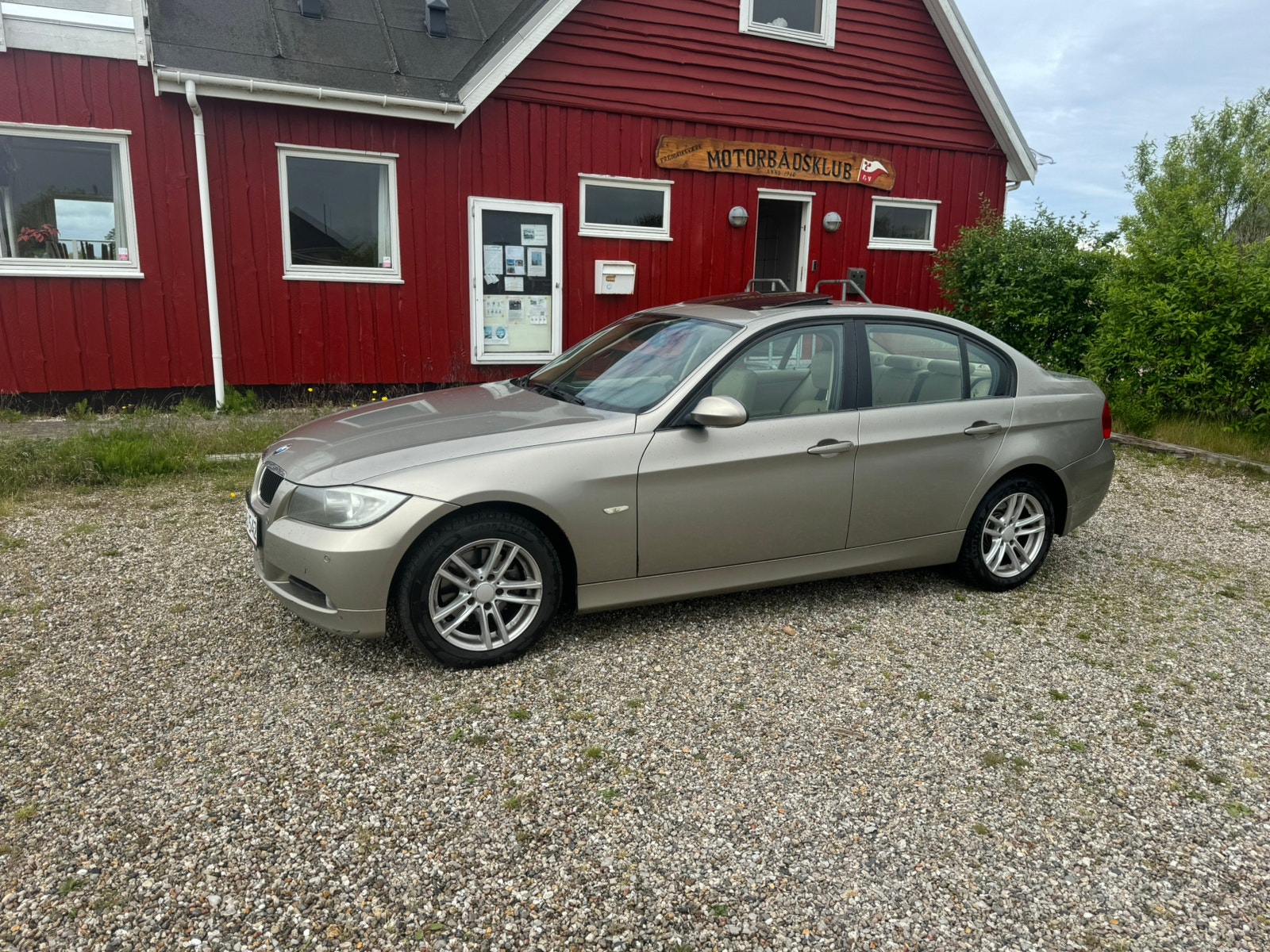 BMW 318d til salg hos Nabilli