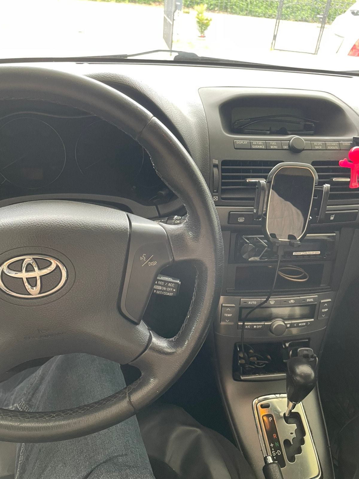 Toyota Avensis – billede 8