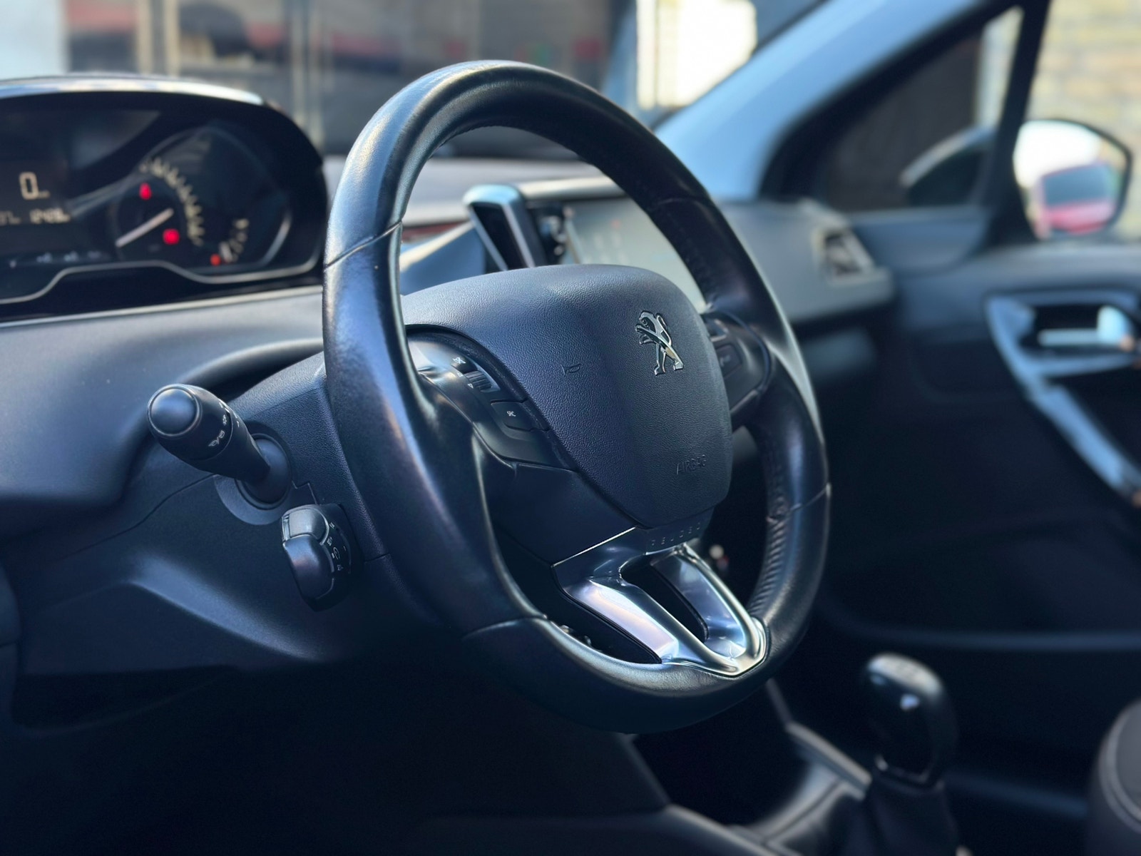 Peugeot 208 – billede 8