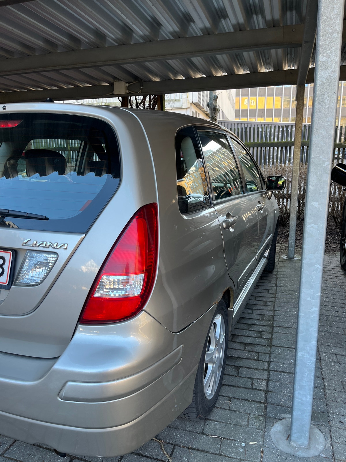 Suzuki Liana til salg hos Nabilli