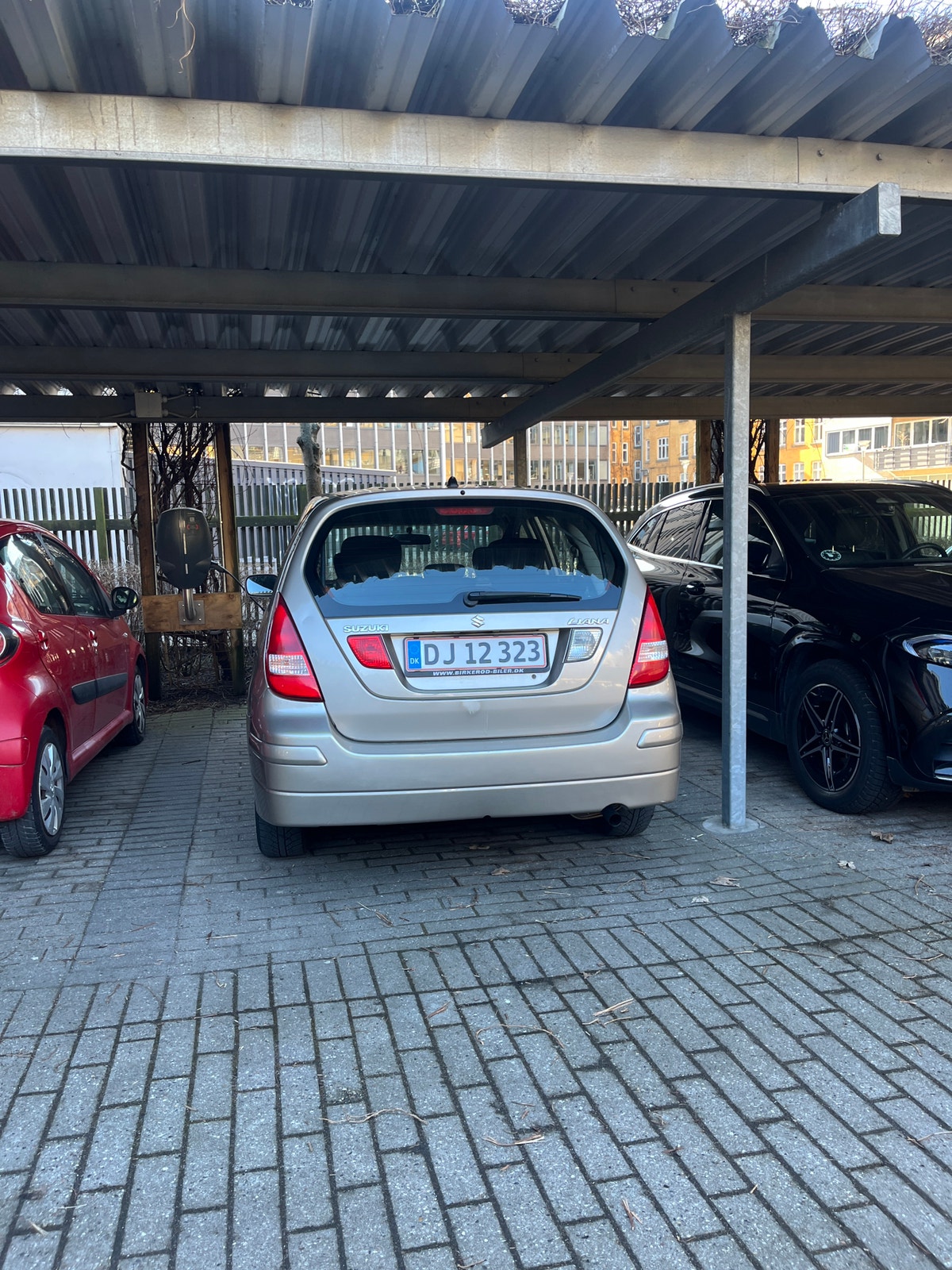 Suzuki Liana til salg hos Nabilli