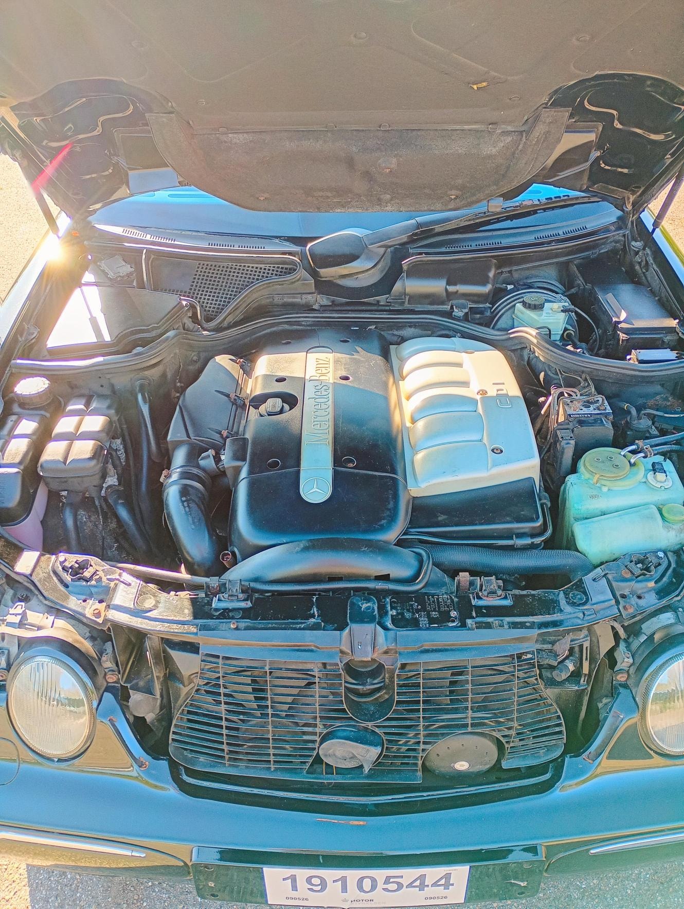 Mercedes E320 til salg hos Nabilli