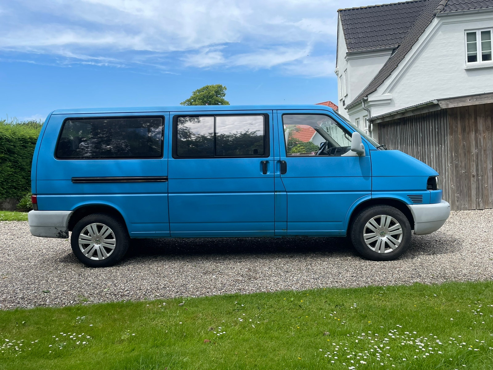 VW Caravelle til salg hos Nabilli