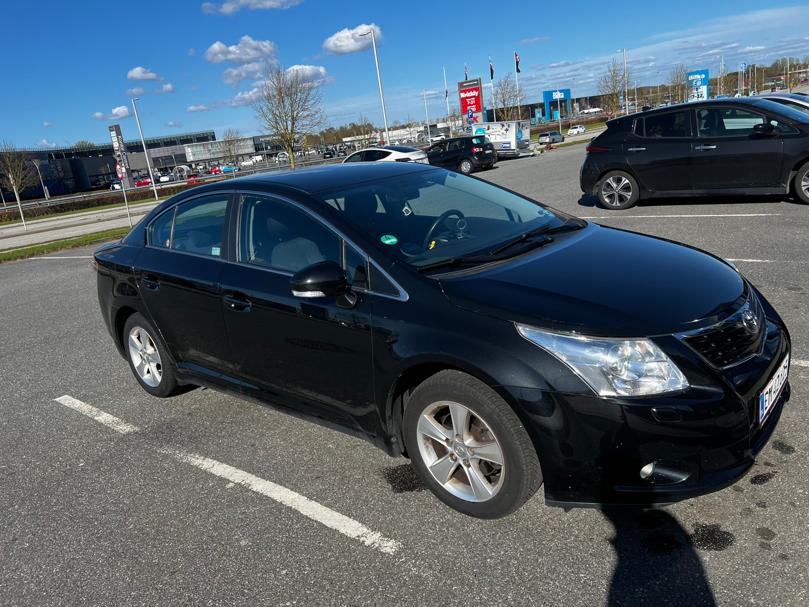 Toyota Avensis til salg hos Nabilli