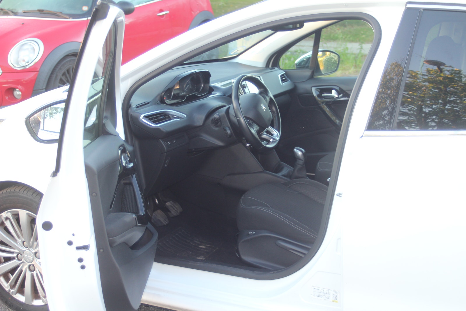 Peugeot 208 til salg hos Nabilli