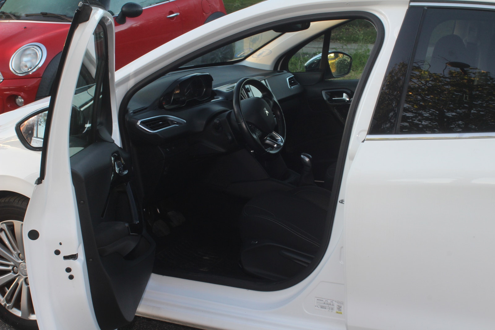 Peugeot 208 til salg hos Nabilli