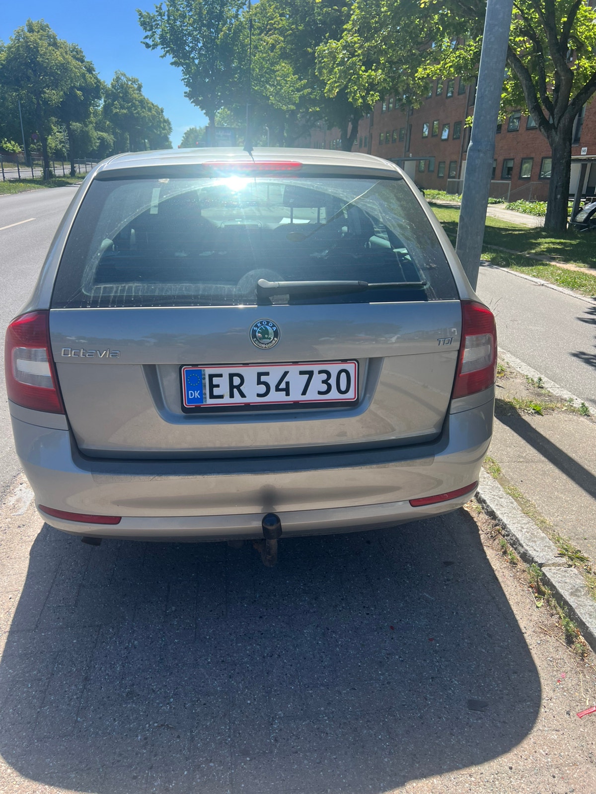 Skoda Octavia – billede 8