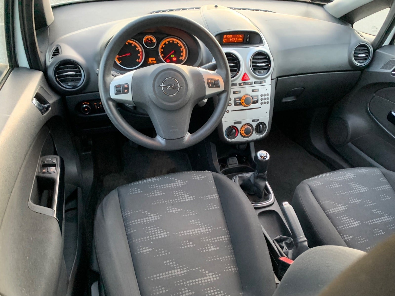 Opel Corsa – billede 8