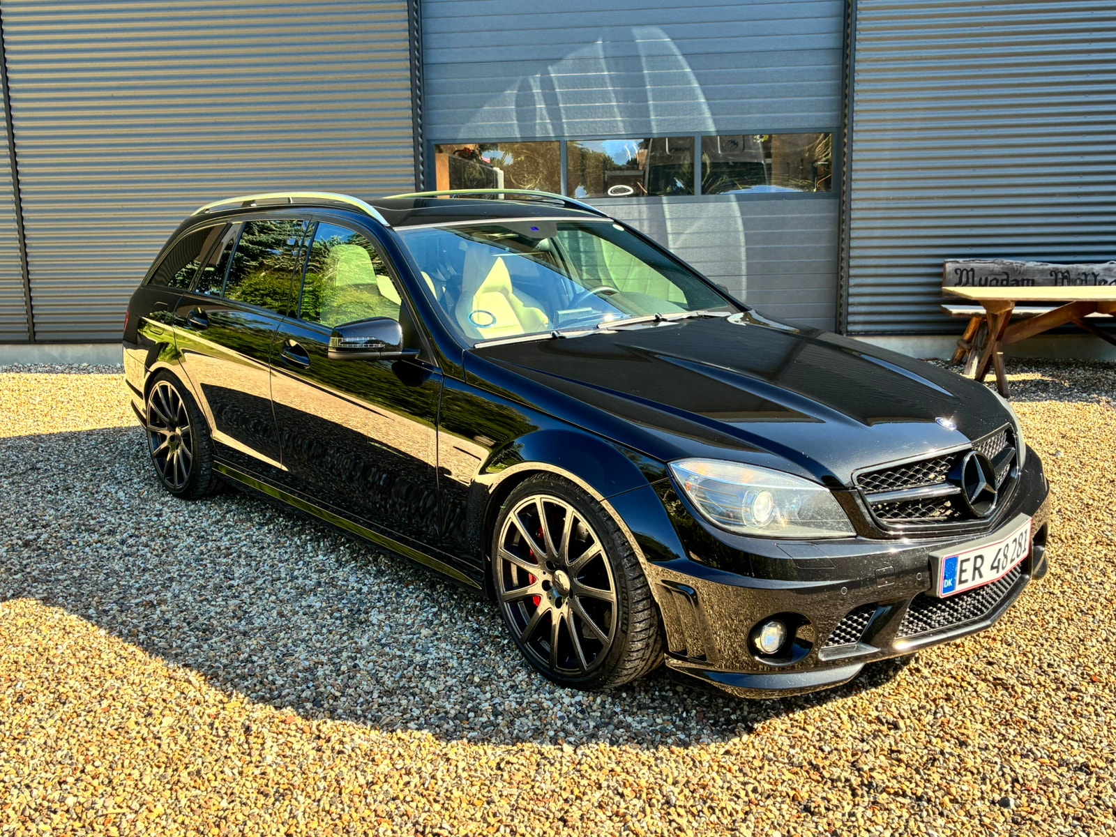Mercedes C63 til salg hos Nabilli