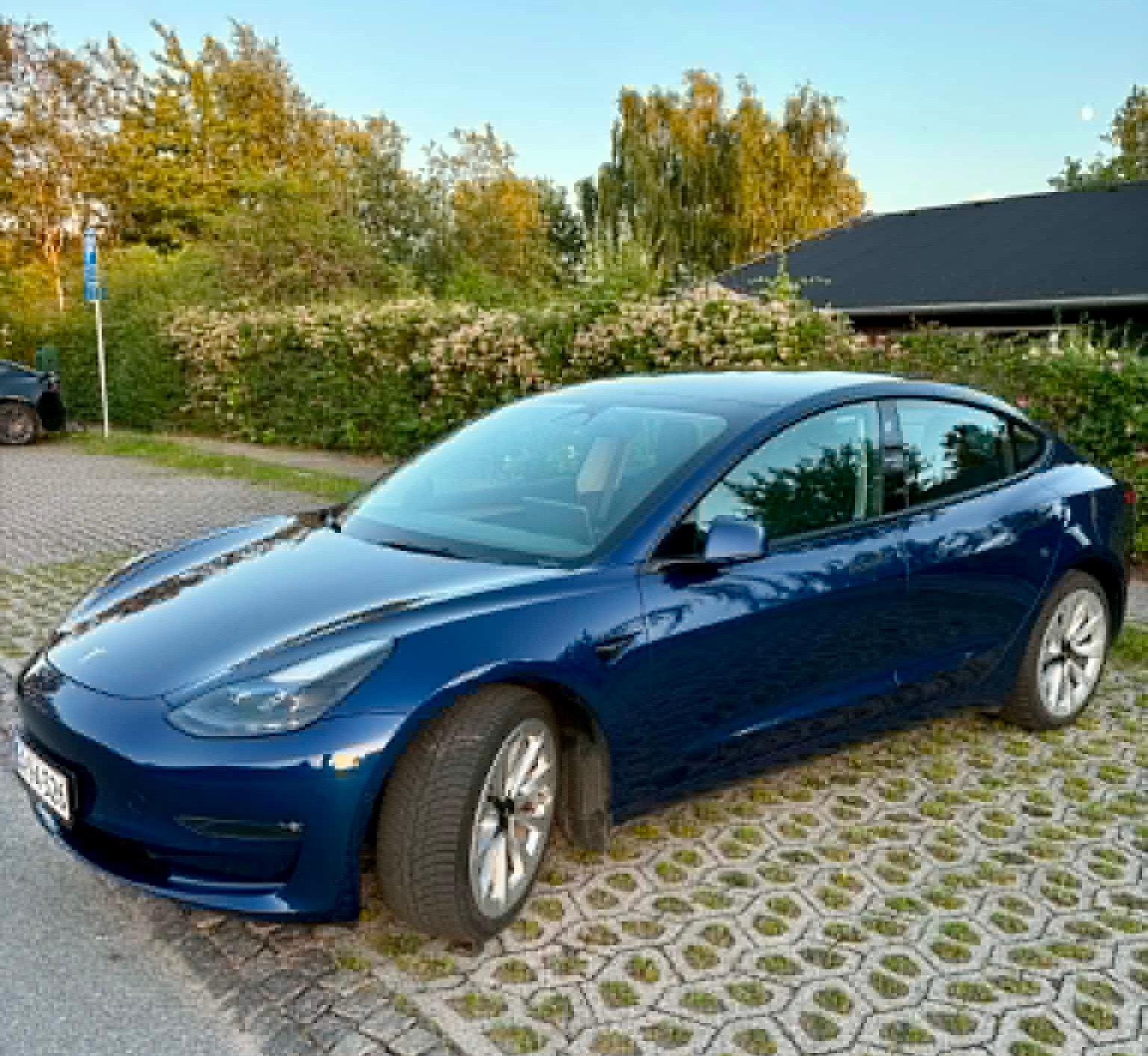 Tesla Model 3 til salg hos Nabilli