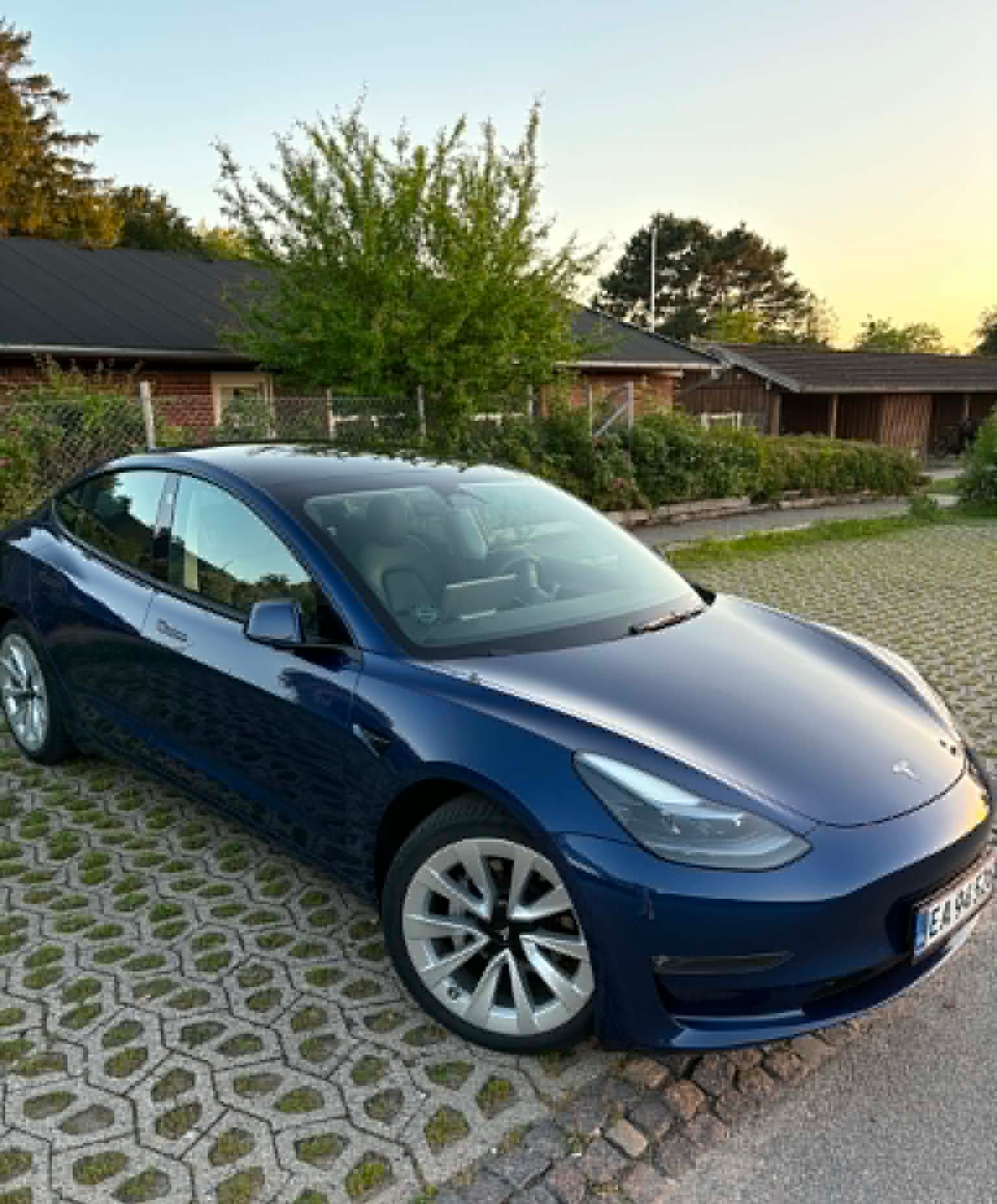 Tesla Model 3 til salg hos Nabilli