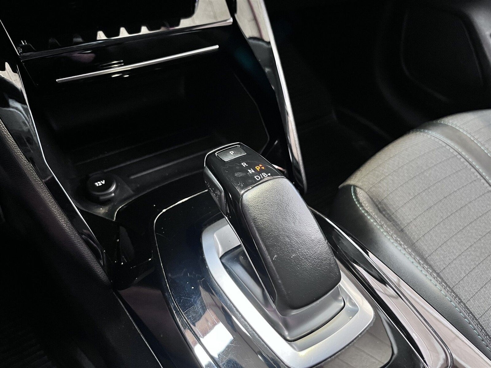 Peugeot e-208 til salg hos Nabilli
