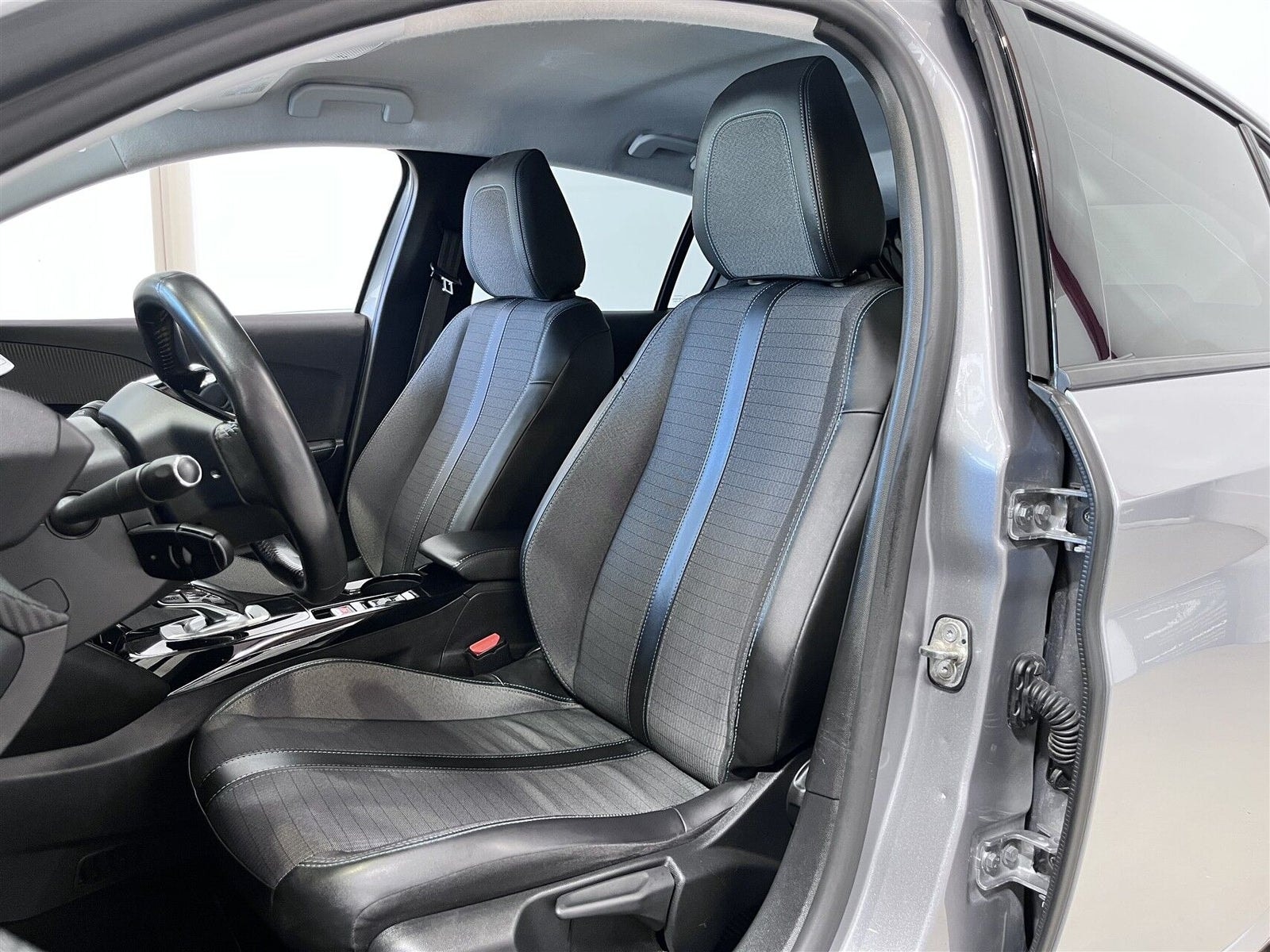 Peugeot e-208 til salg hos Nabilli
