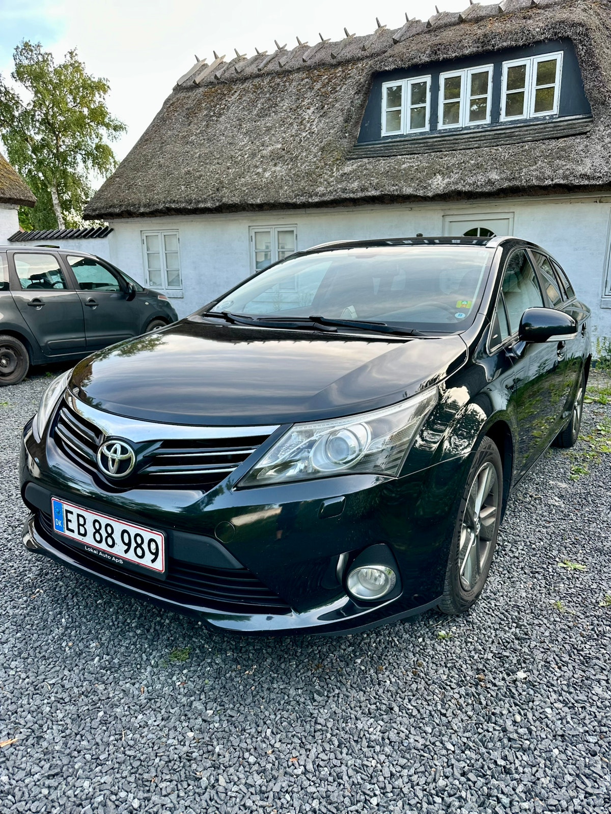 Toyota Avensis til salg hos Nabilli