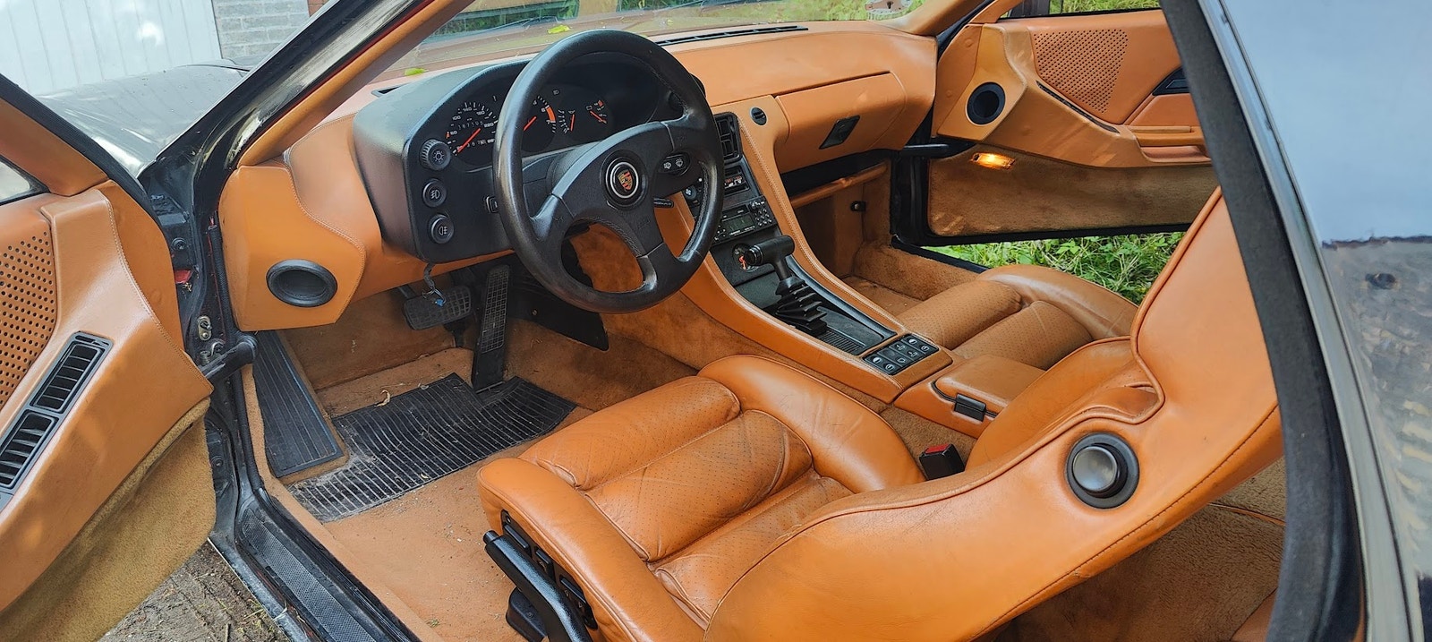 Porsche 928 til salg hos Nabilli