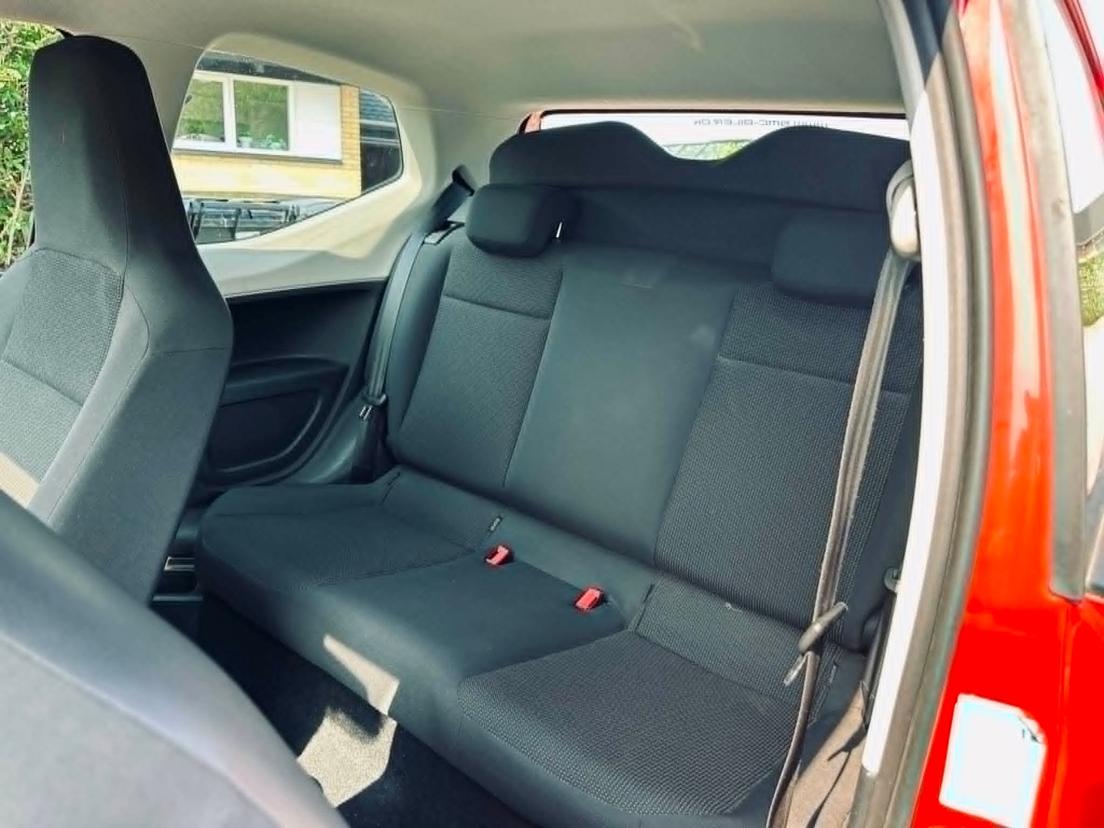 VW UP! til salg hos Nabilli