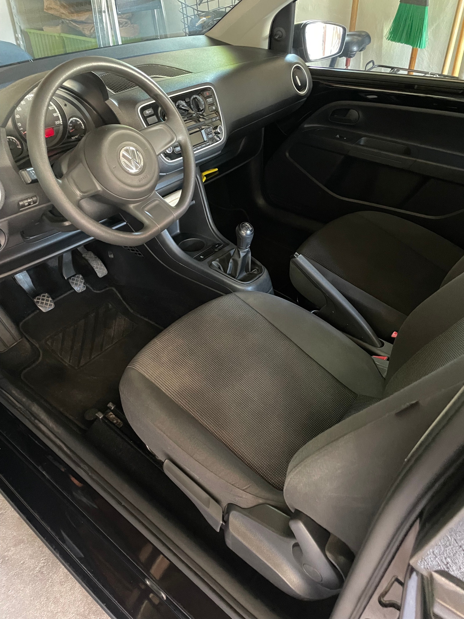 VW UP! til salg hos Nabilli