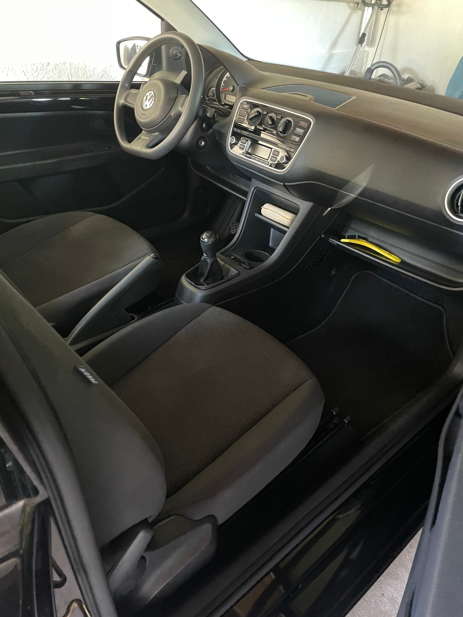 VW UP! til salg hos Nabilli