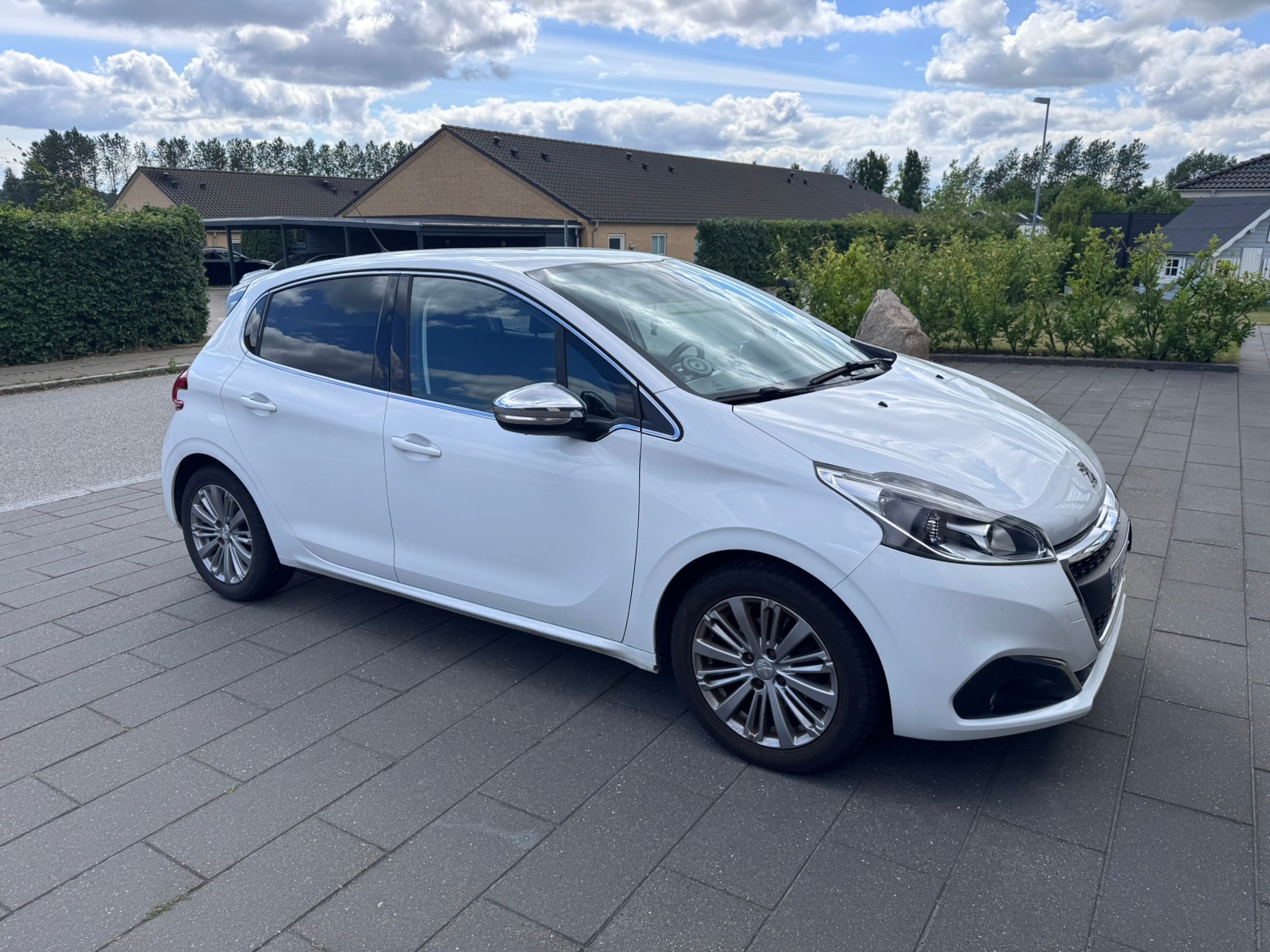 Peugeot 208 – billede 2