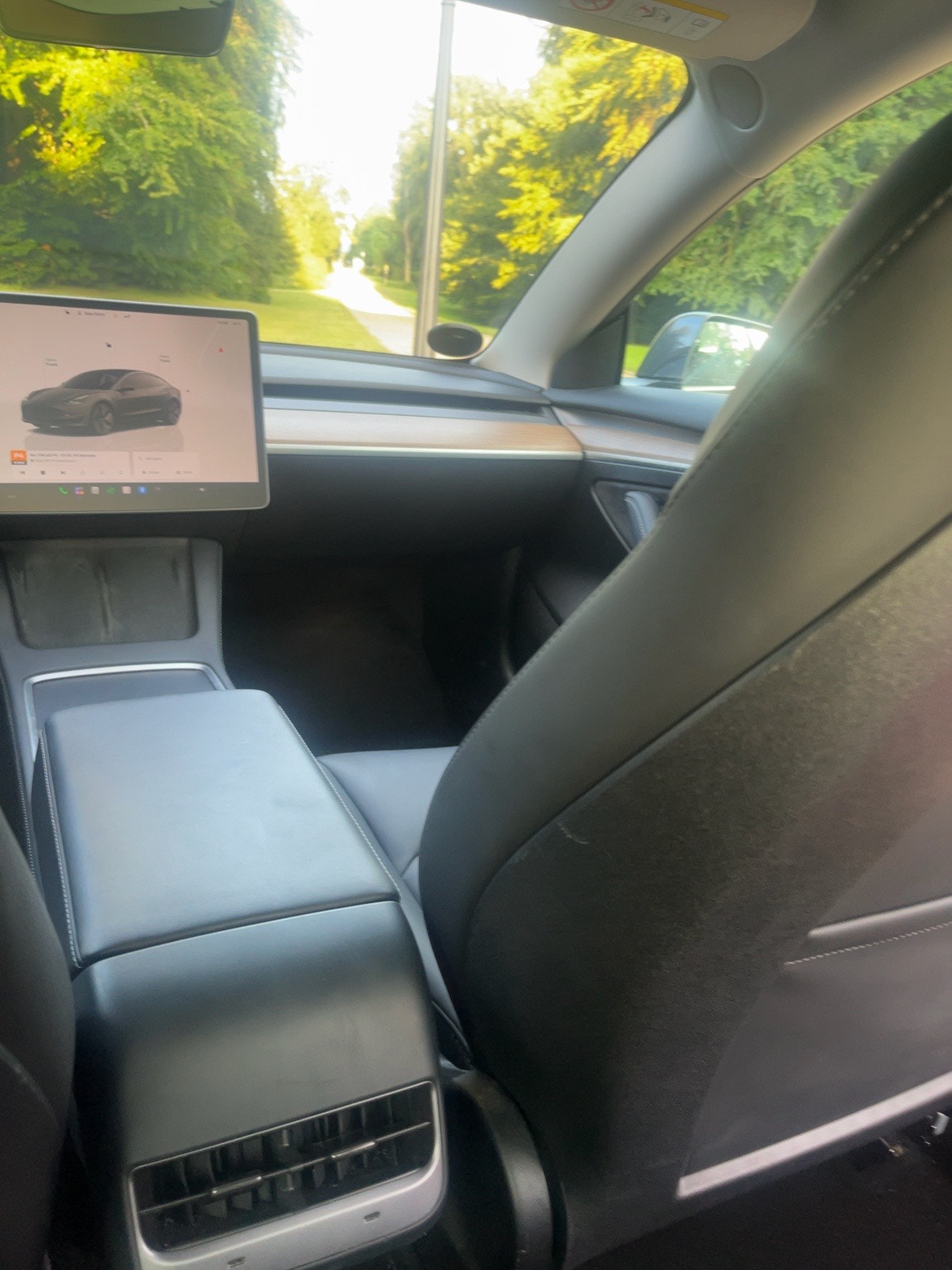 Tesla Model 3 til salg hos Nabilli