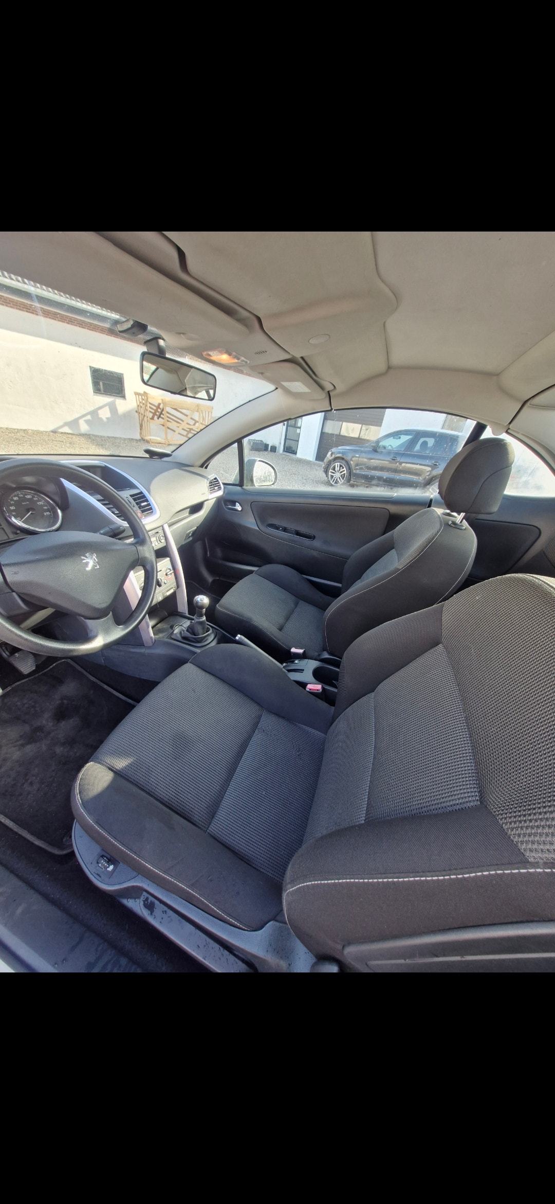 Peugeot 207 CC til salg hos Nabilli