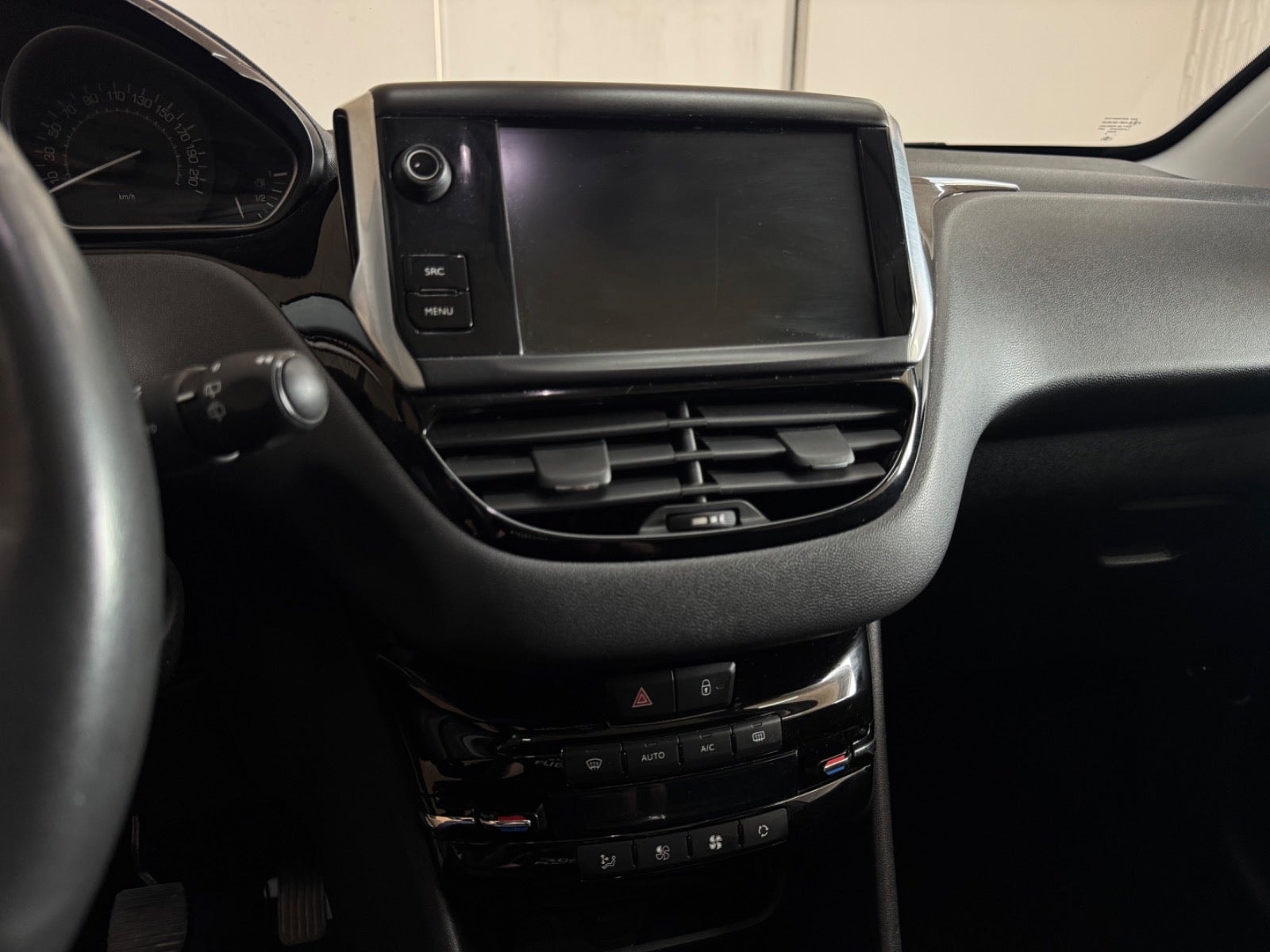 Peugeot 208 – billede 10