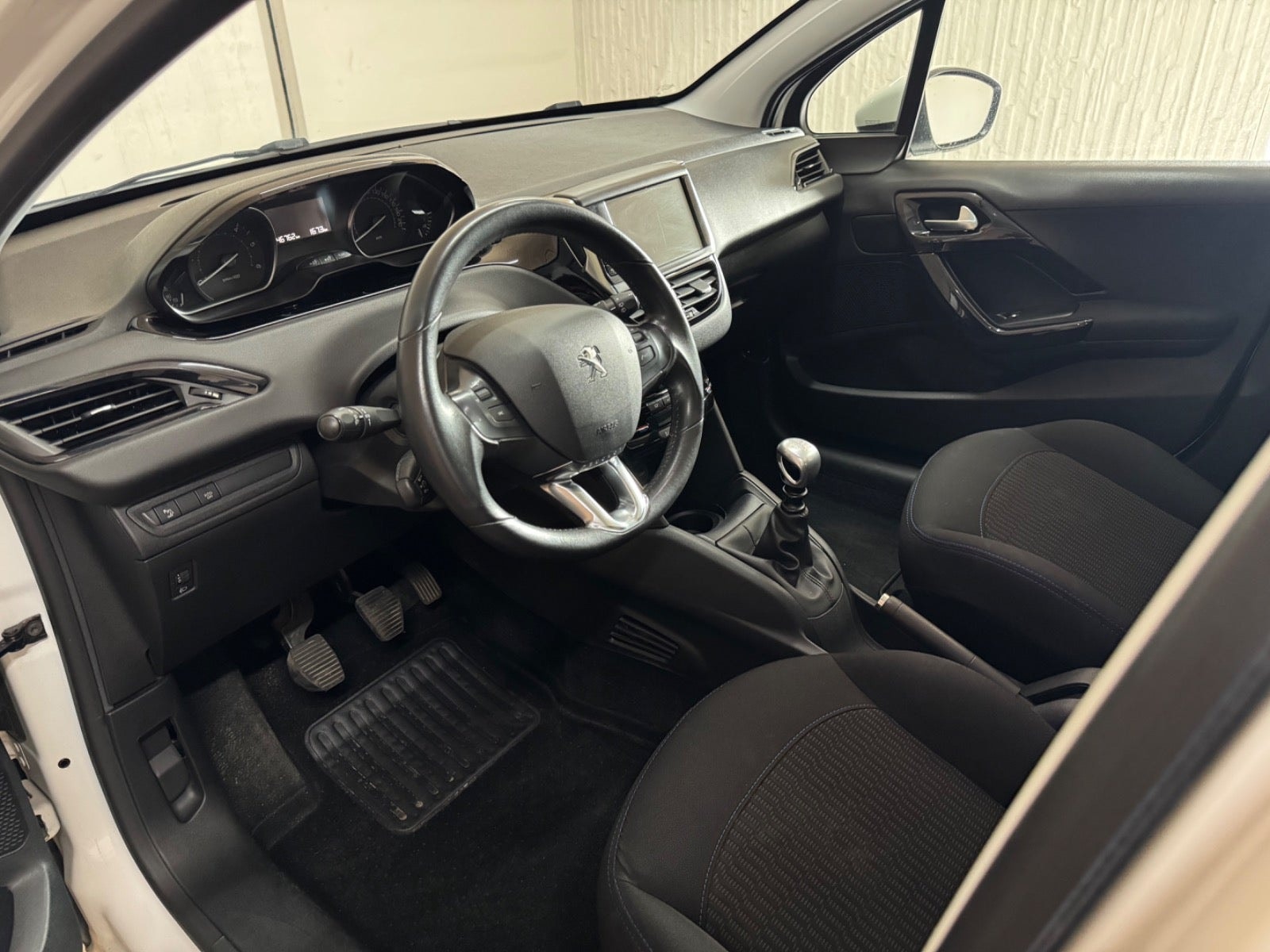 Peugeot 208 – billede 8