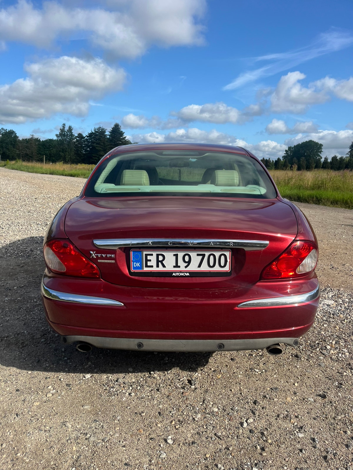 Jaguar X-TYPE til salg hos Nabilli
