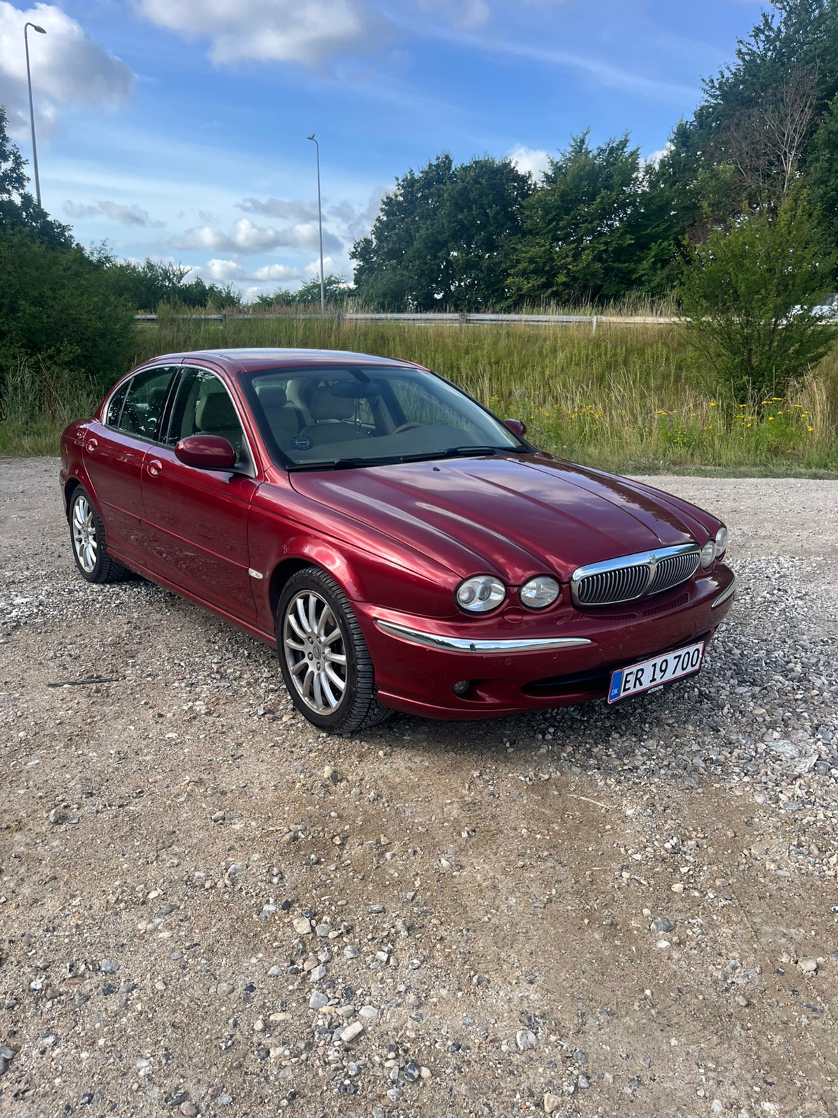 Jaguar X-TYPE til salg hos Nabilli