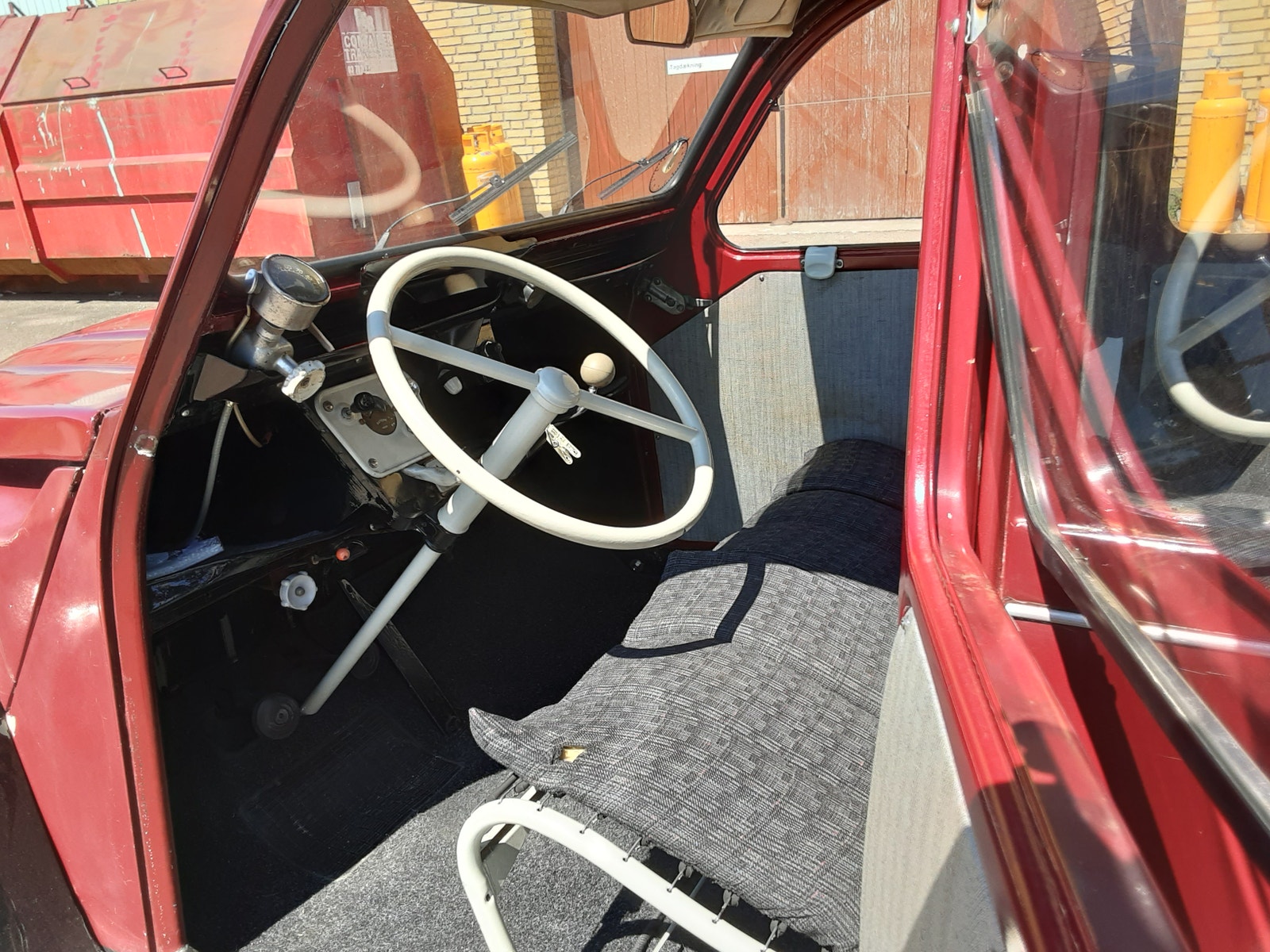 Citroen 2CV til salg hos Nabilli