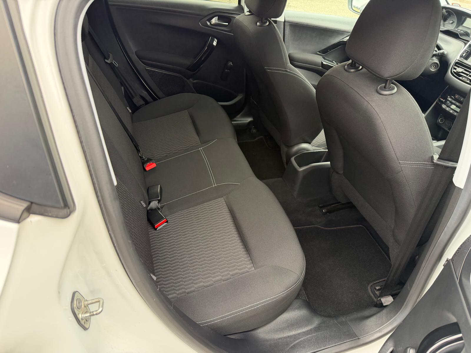 Peugeot 208 – billede 11