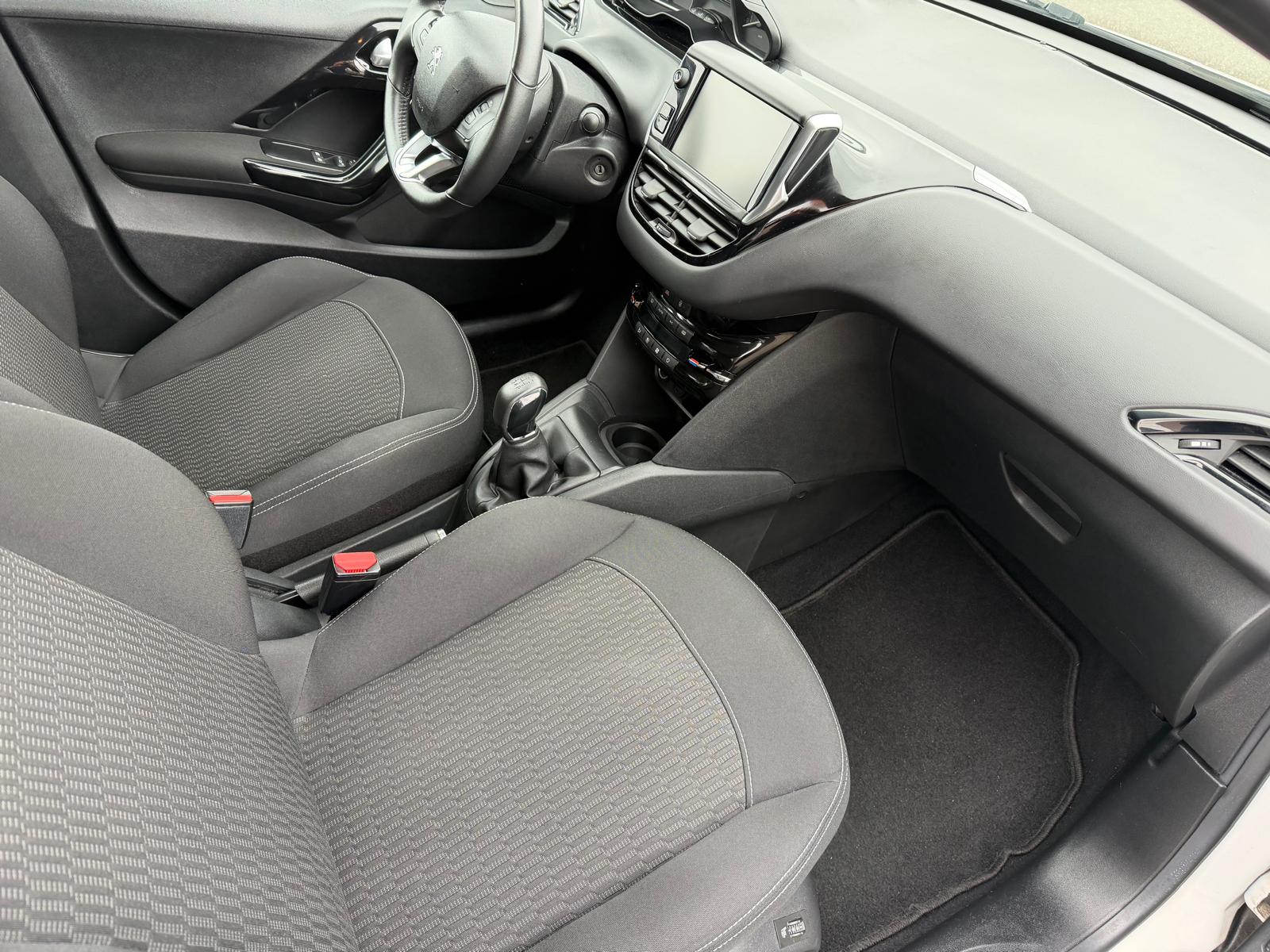 Peugeot 208 – billede 12