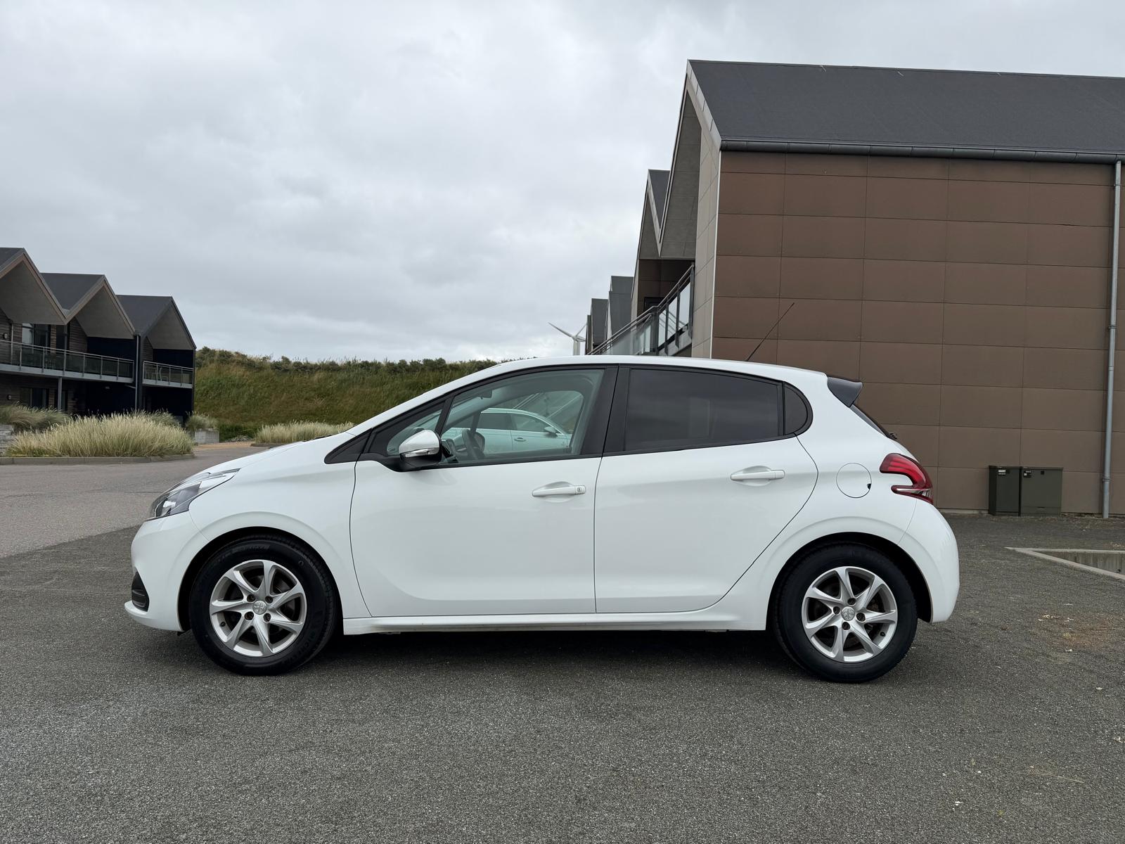 Peugeot 208 – billede 2