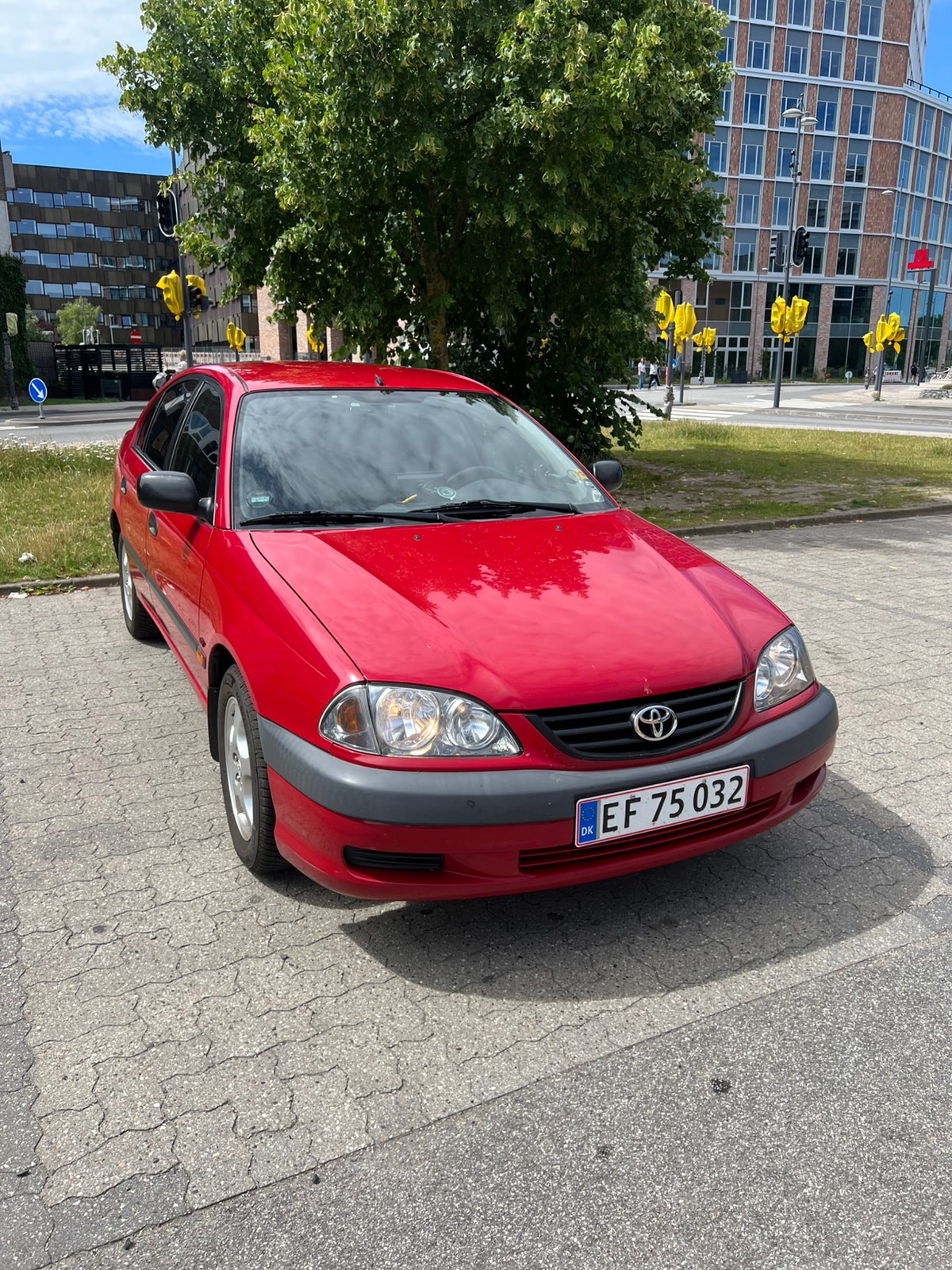 Toyota Avensis til salg hos Nabilli