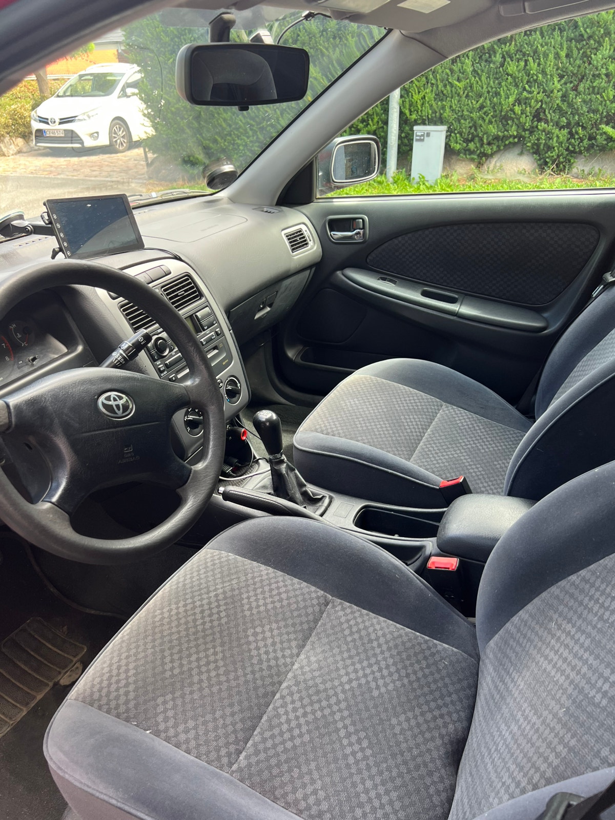 Toyota Avensis til salg hos Nabilli