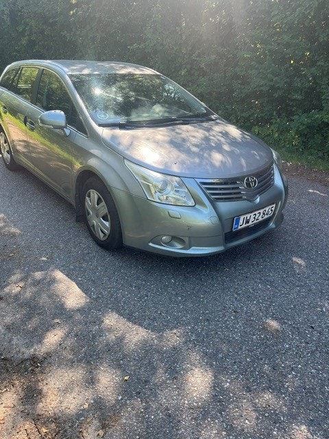 Toyota Avensis – billede 2