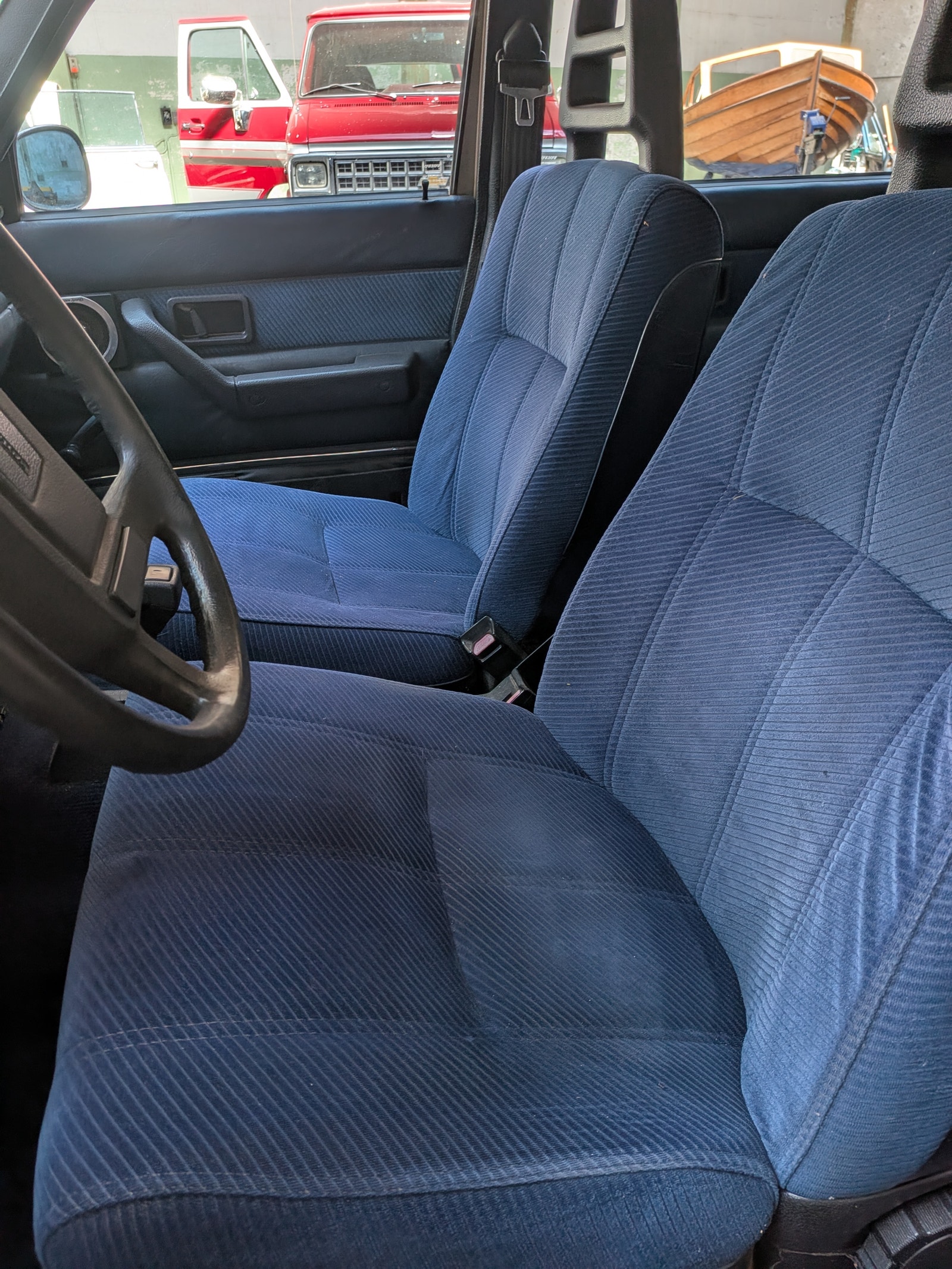 Volvo 240 til salg hos Nabilli