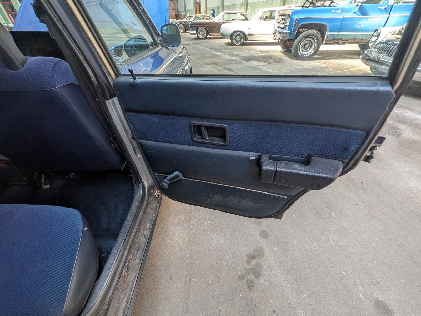 Volvo 240 til salg hos Nabilli