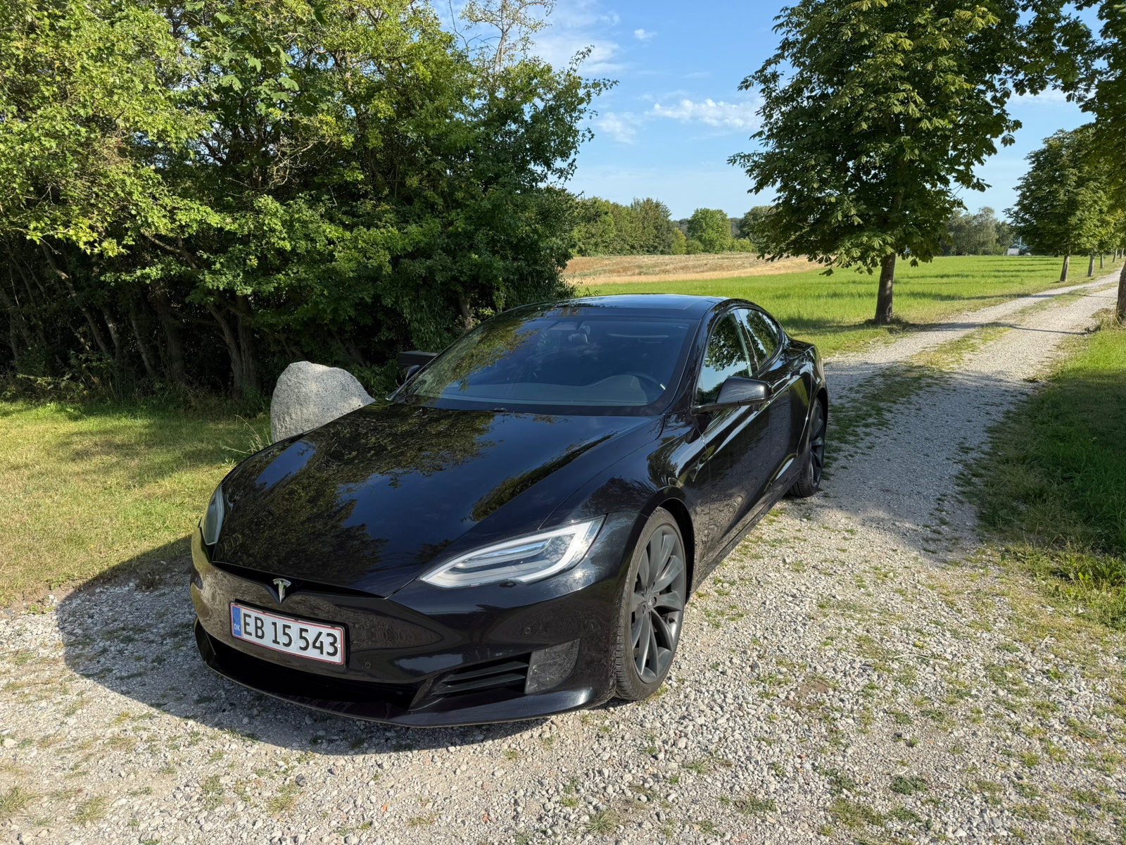 Tesla Model S til salg hos Nabilli