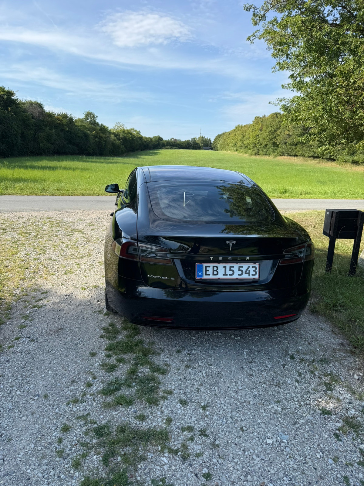 Tesla Model S til salg hos Nabilli