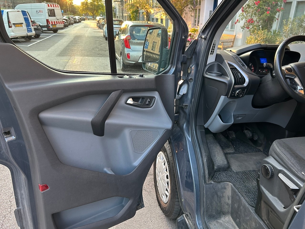 Ford Transit Custom 270S – billede 7