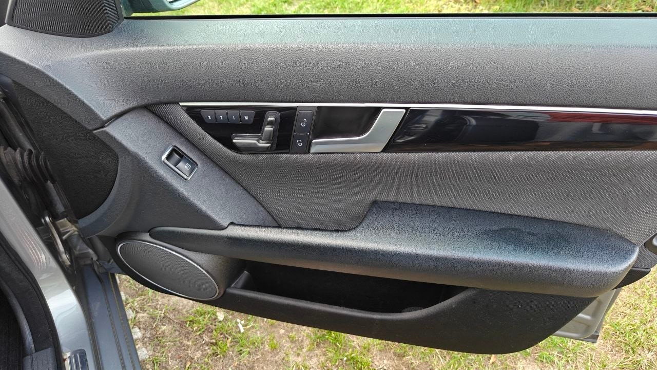 Mercedes C200 til salg hos Nabilli
