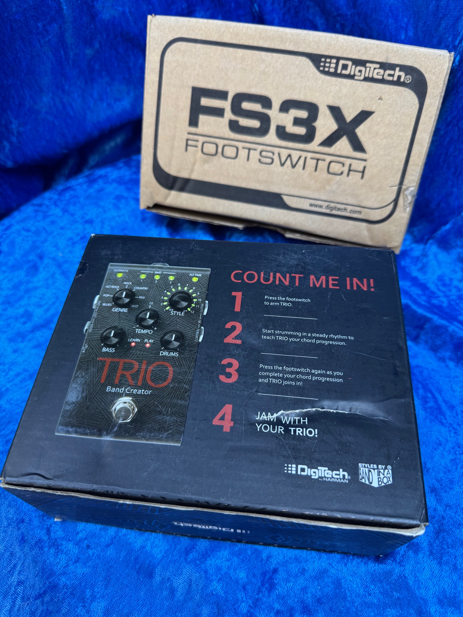 DigiTech TRIO Band Creator guitar pedal med FS3X footswitch | DBA