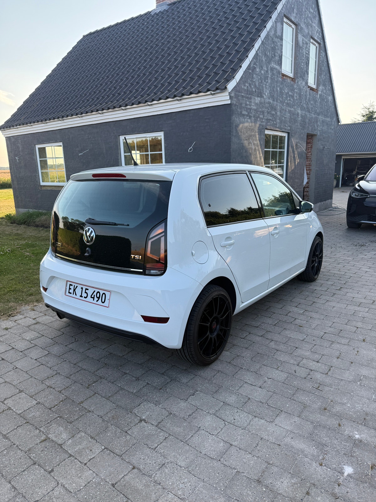 VW UP! til salg hos Nabilli