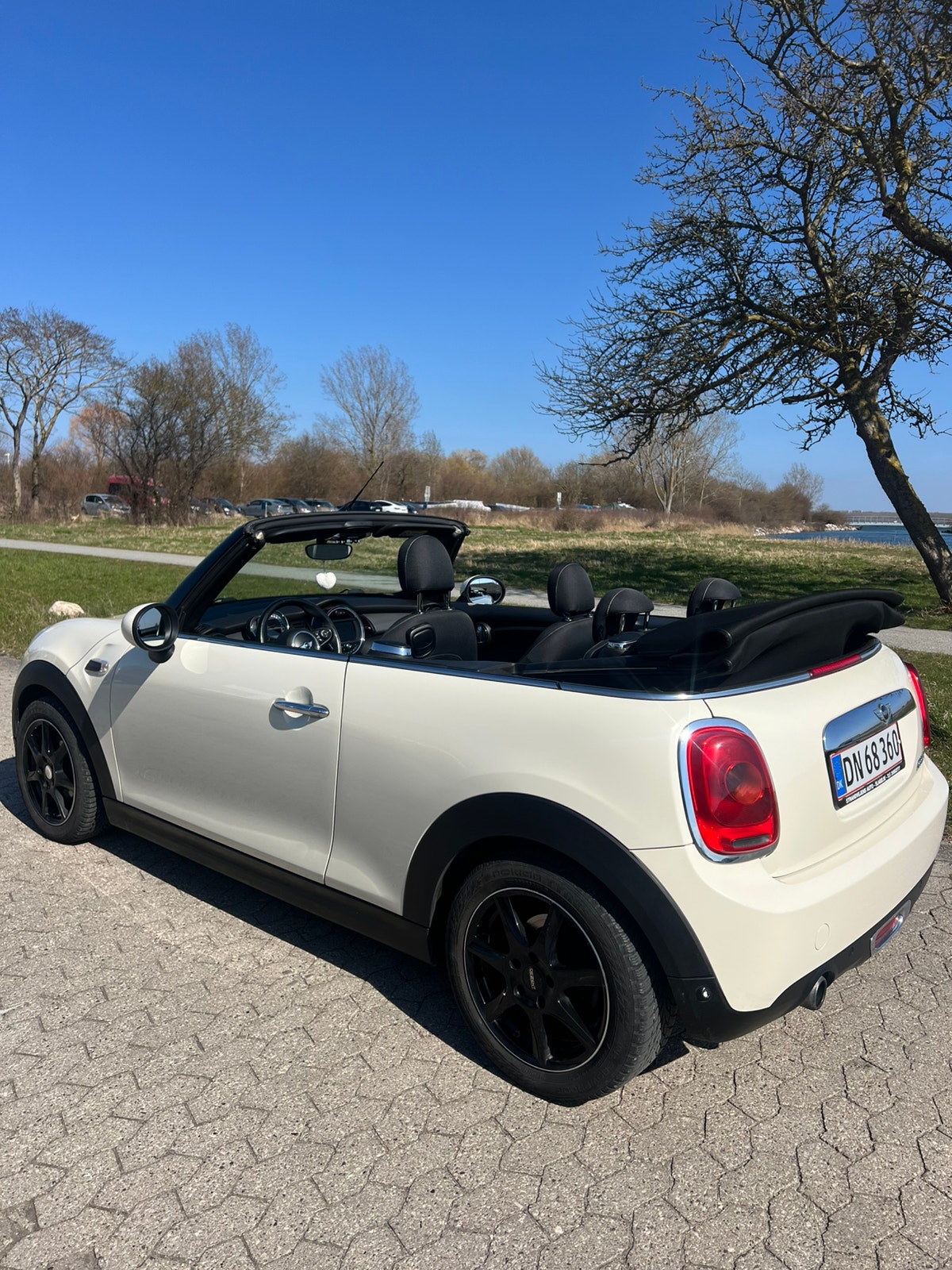 MINI Cooper til salg hos Nabilli