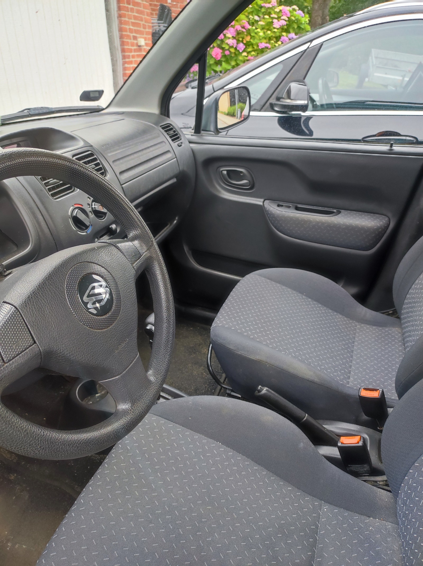 Suzuki Wagon R+ til salg hos Nabilli